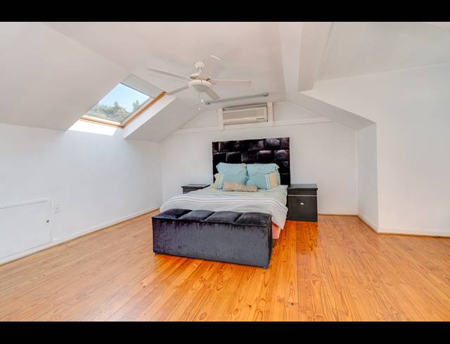 2 BEDROOM TOWNHOUSE FOR SALE IN BRYANSTON